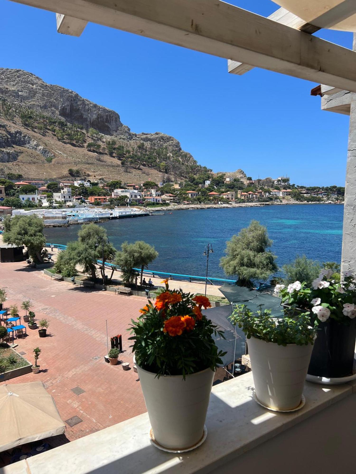 La Piazzetta A Mare Holiday House Sferracavallo Esterno foto