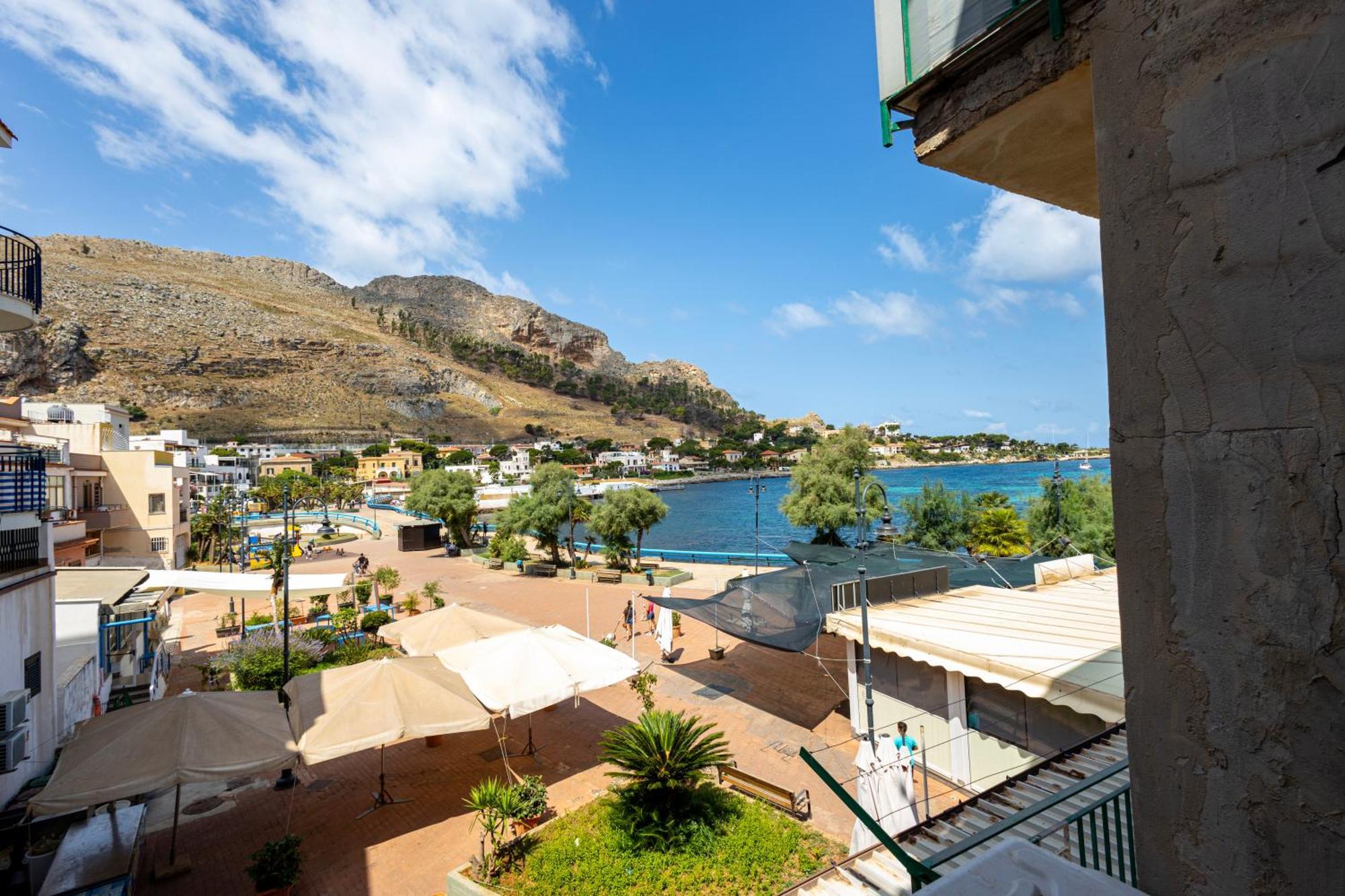 La Piazzetta A Mare Holiday House Sferracavallo Esterno foto