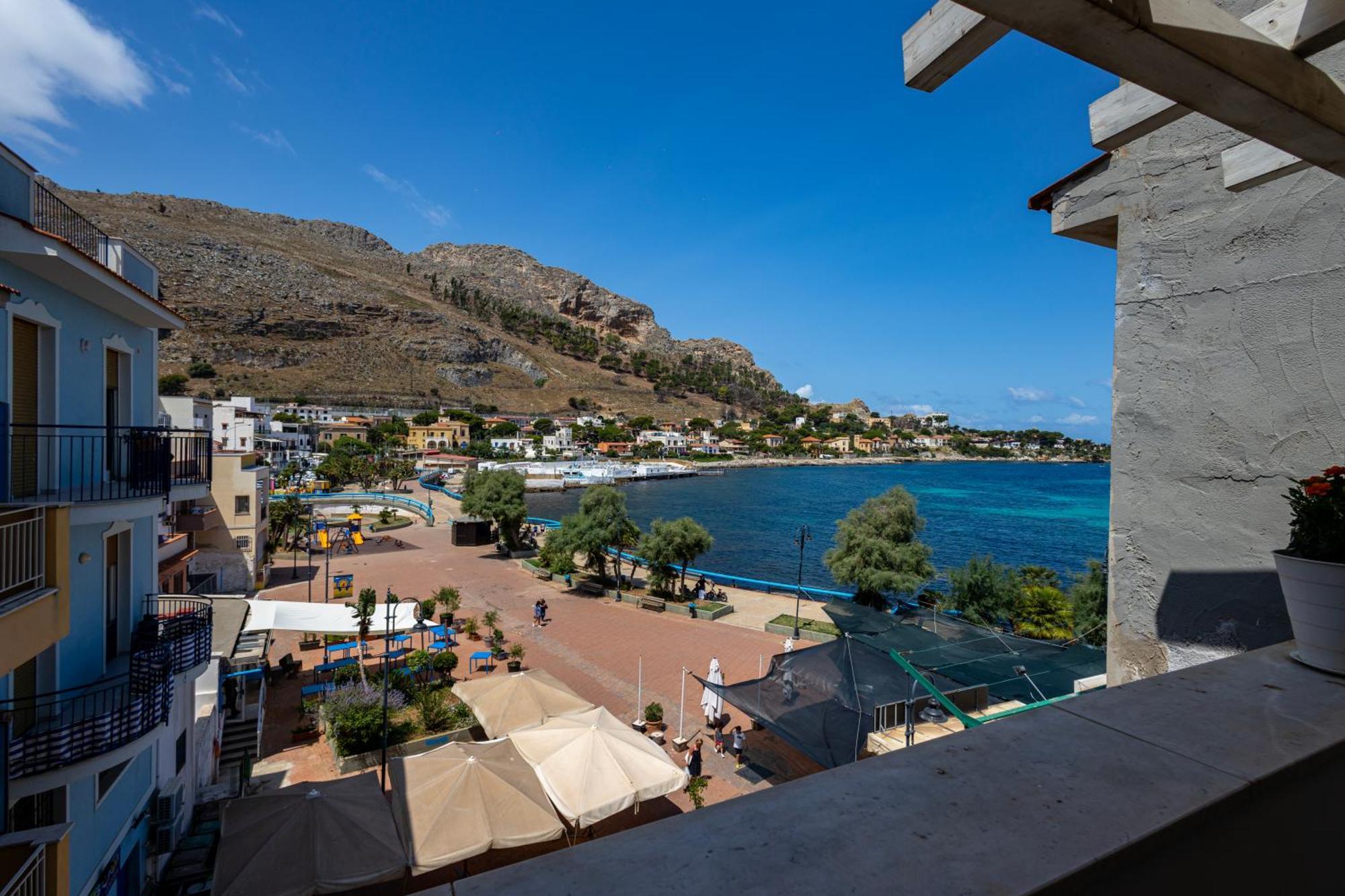 La Piazzetta A Mare Holiday House Sferracavallo Esterno foto
